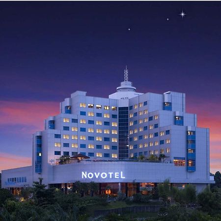 Novotel Balikpapan Exteriör bild