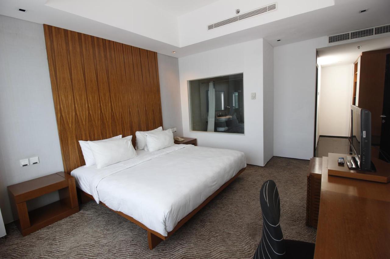 Novotel Balikpapan Exteriör bild