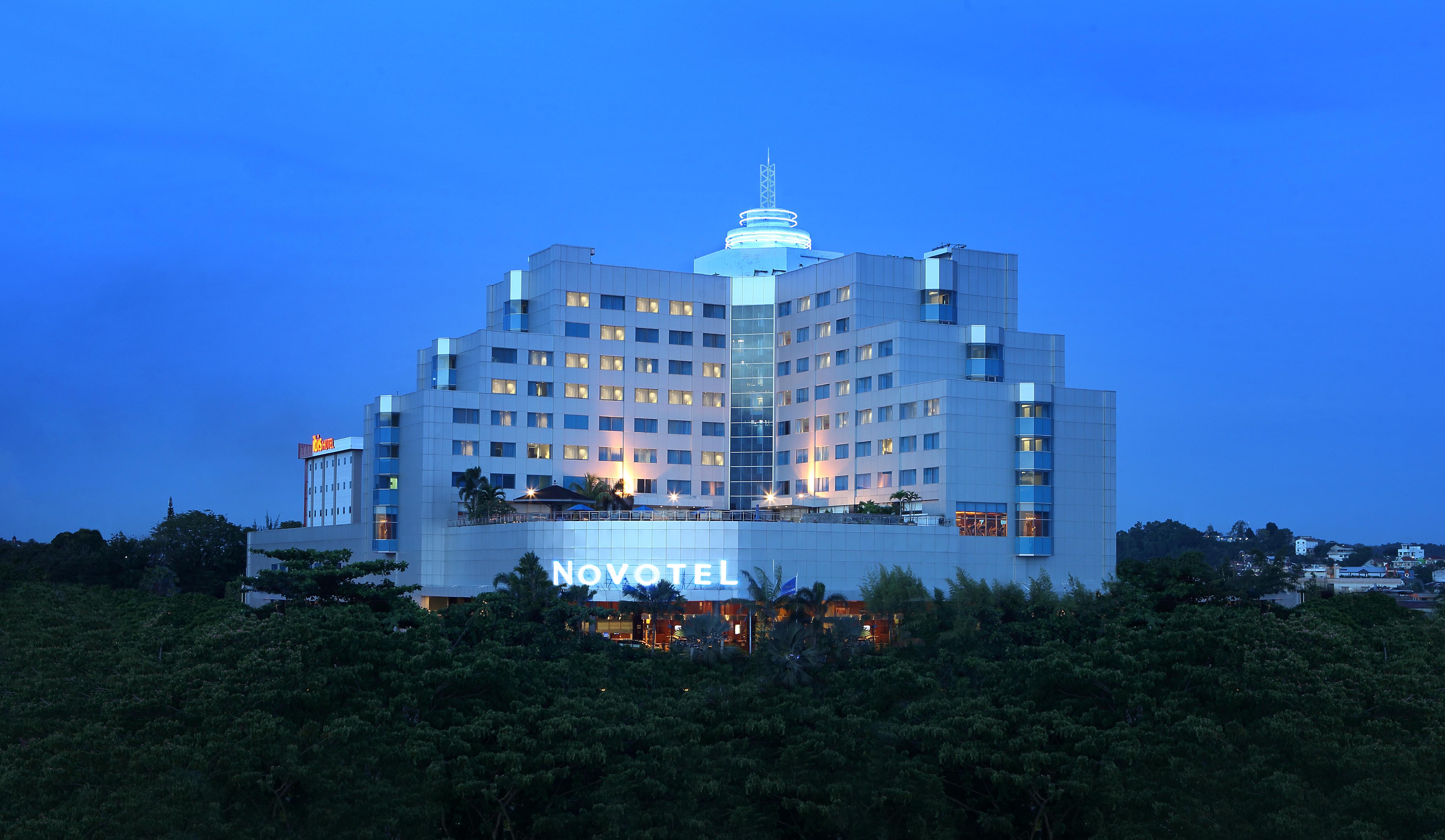 Novotel Balikpapan Exteriör bild
