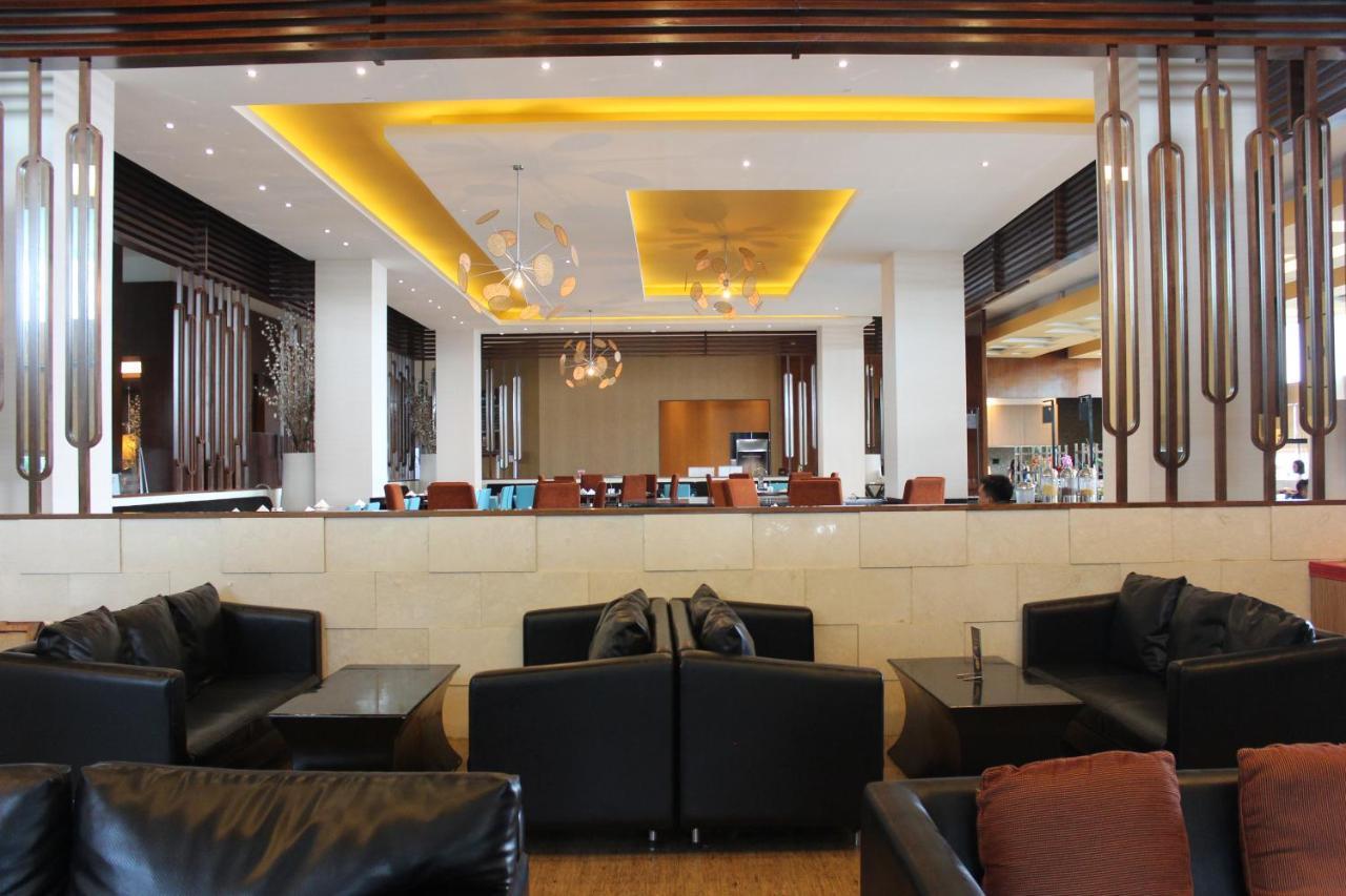 Novotel Balikpapan Exteriör bild