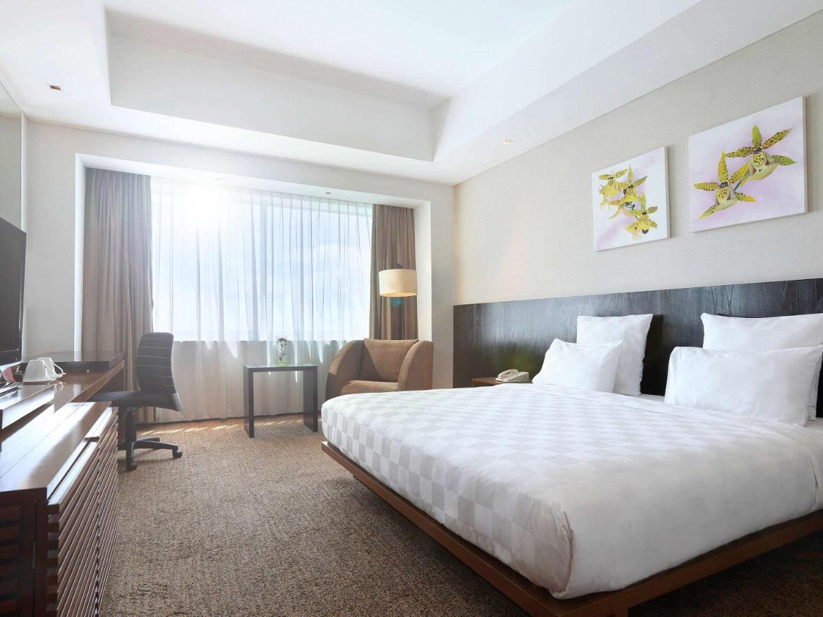 Novotel Balikpapan Exteriör bild